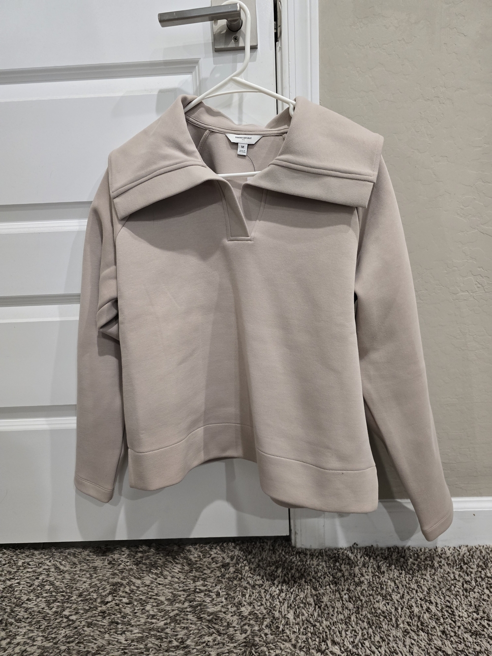 Banana Republic Light Taupe Pullover Sweater